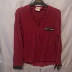 🔥3-$10🔥 Burgundy  long sleeve top